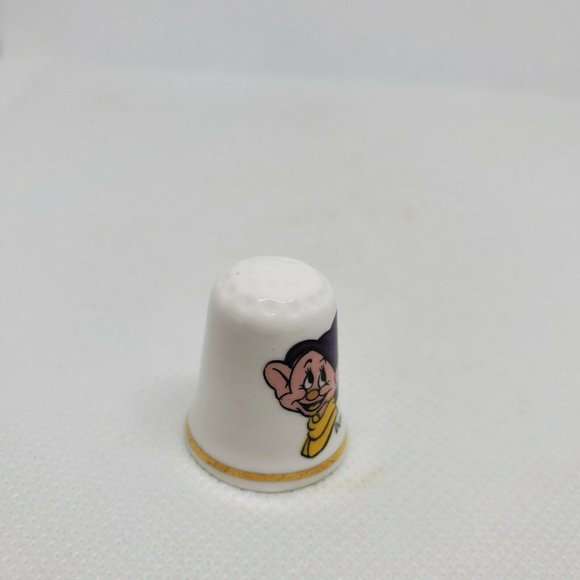 Schmid England Snow White Dopey 7 Dwarf Thimble - Picture 6 of 9